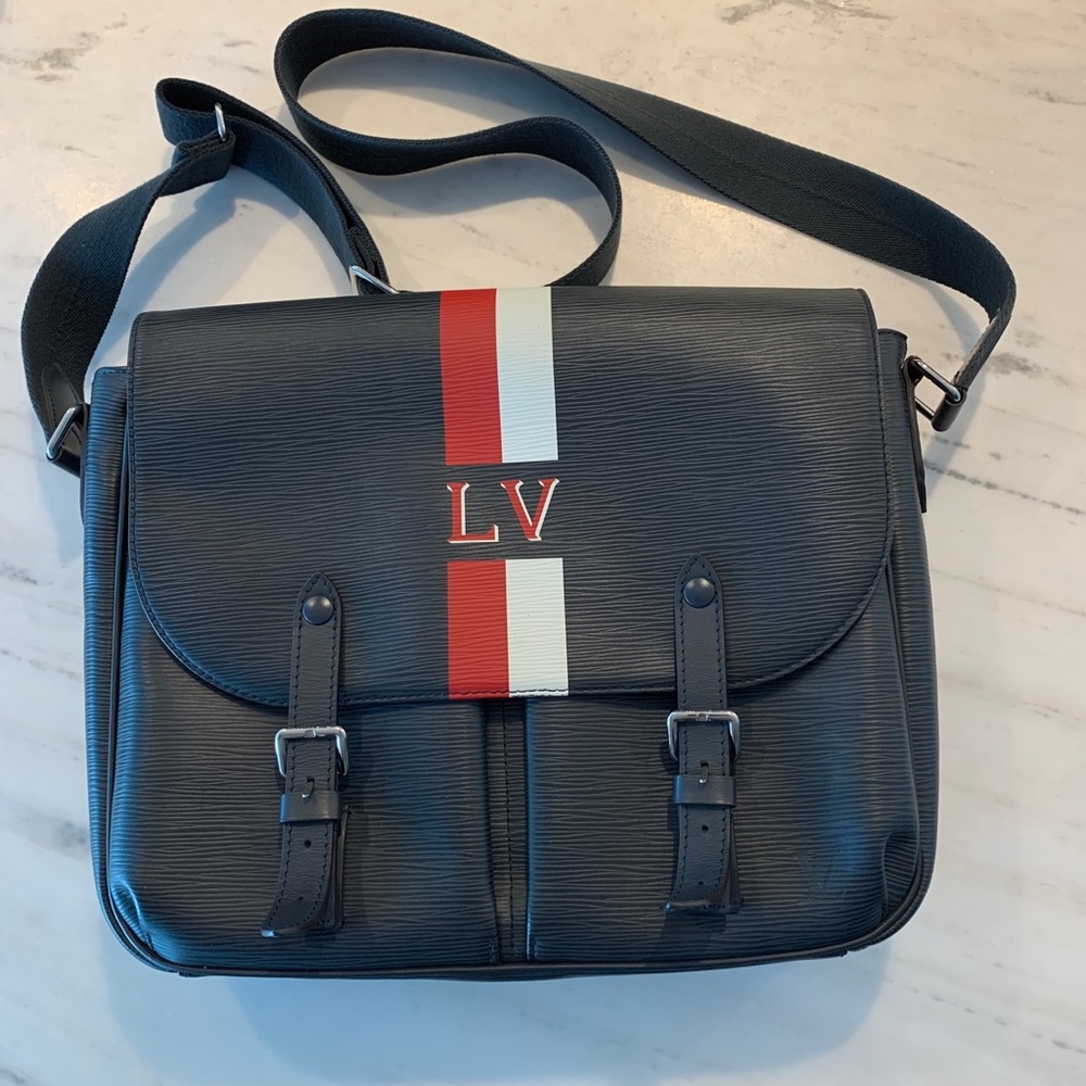 Louis Vuitton Christopher Messenger Bag